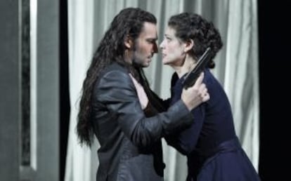 Jonas Kaufmann (izquierda) y Anja Harteros, en 'La forza del destino'.