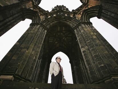 Ismail Kadaré, fotografiado en 2005 en Escocia.