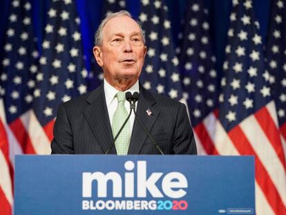El precandidato presidencial Michael Bloomberg, dueño de la agencia Bloomberg. 