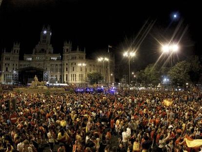 Miles de tricampeones en la calle