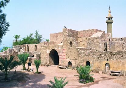 Iglesia de Áqaba, la más antigua descubierta hasta el momento, situada en la única salida de Jordania al mar Rojo. Sus cimientos datan del siglo III d.C.