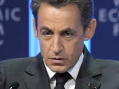 El presidente francés, Nicolas Sarkozy, participa en el Foro Económico Mundial en la estación alpina de Davos.