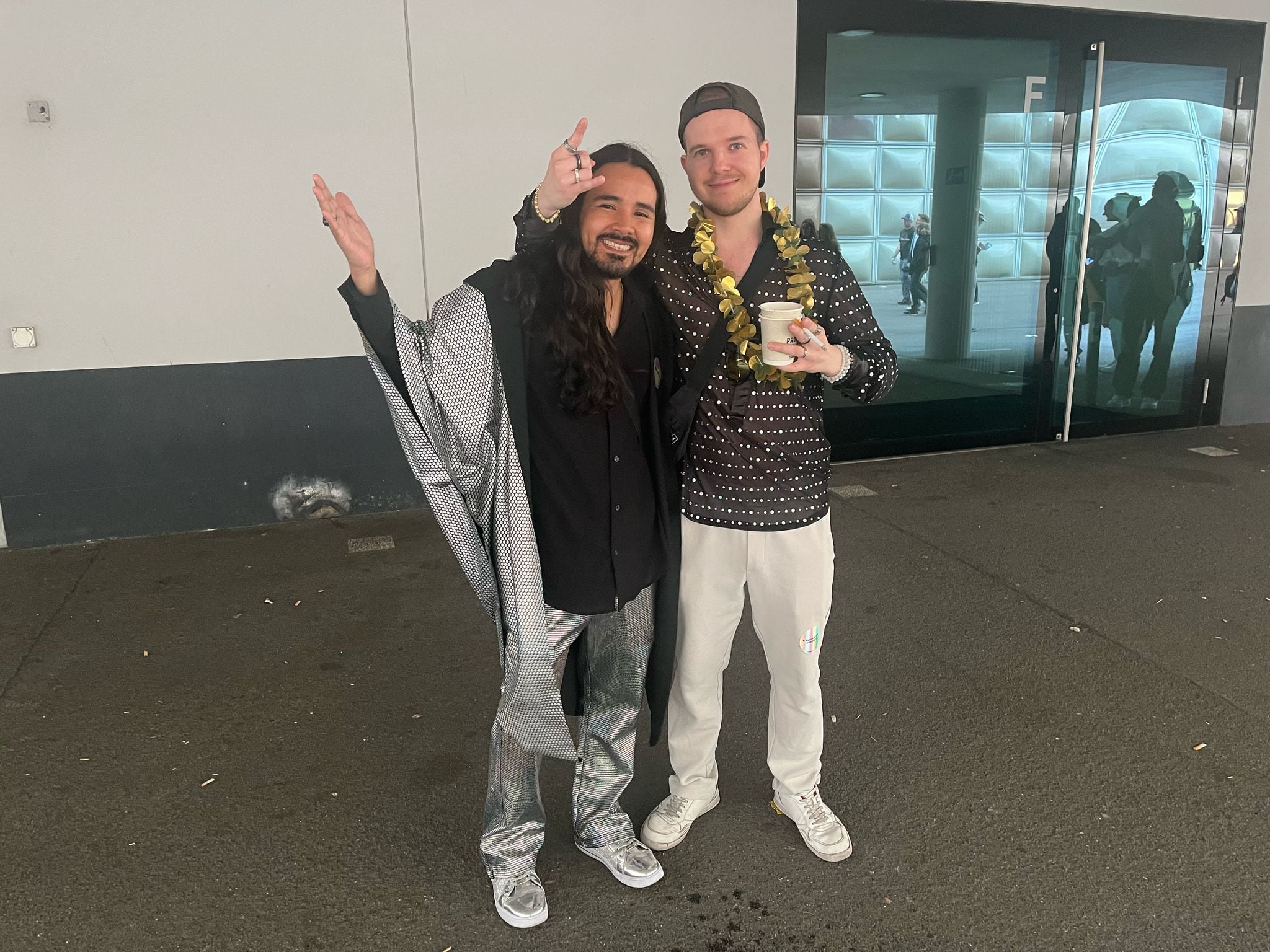 Estos dos amigos han viajado desde Zúrich a Basilea.