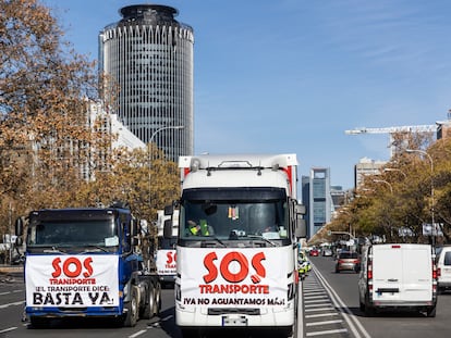 Protesta de camioneros en Madrid secundada por Fenadismer, en diciembre de 2021.
