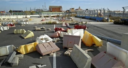 Estado de abandono actual de un tramo junto a las pistas del circuito de Fórmula 1 de Valencia.