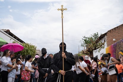 Procesión de los Penitentes de la Hermandad de Jesús de Nazareno en San Diego, Cesar.