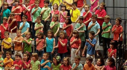 Xiquets de l'Orfeó Navarro Reverter en un assaig.