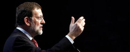 Rajoy durante su mitin en Sevilla