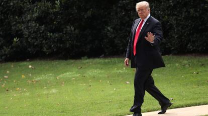 El presidente de Estados Unidos, Donald Trump, en los jardines de la Casa Blanca. 