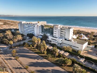 El hotel Sidi Saler, antes icono del lujo en Valencia, y ahora cerrado desde hace una década.