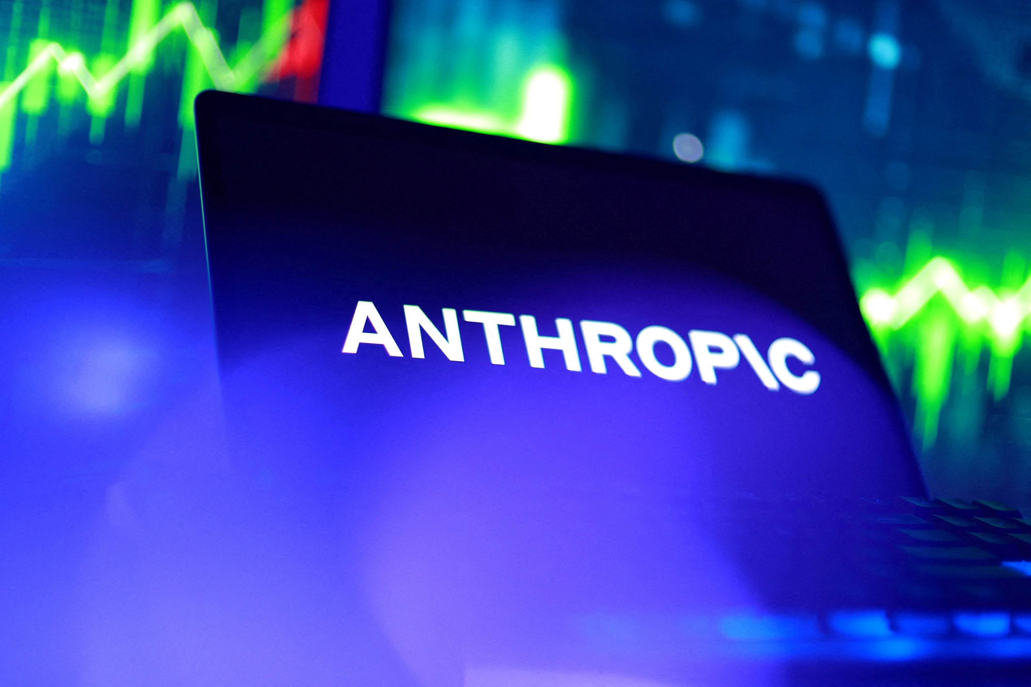 Anthropic reconoce una intensa competencia en la IA y abre la puerta a nuevas adquisiciones