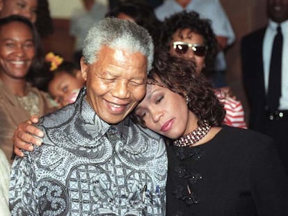 El idilio entre las celebrities y Nelson Mandela