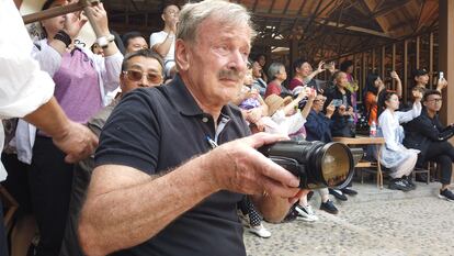 Karl Ammann, en un momento de su investigación.