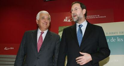 Santiago Herrero, presidente de la CEA, y Mariano Rajoy.