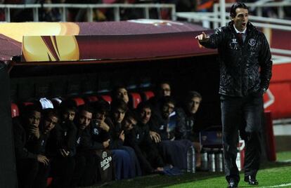 Emery gesticula en el partido ante el Villarreal.
