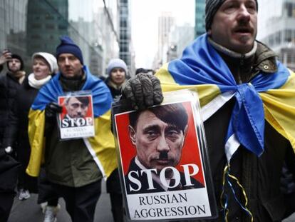 Protesta en Nueva York contra la actuación de Rusia en Ucrania.