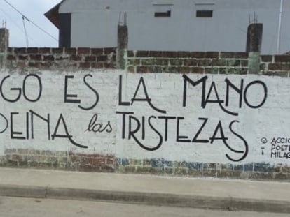 Una de las pintadas de Acci&oacute;n Po&eacute;tica.