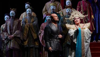 Los protagonistas de 'Turandot', en plena actuación.