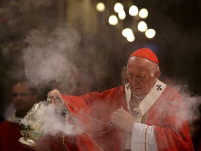 El cardenal Ricardo Ezzati en una misa en mayo de 2018