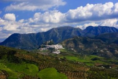 El pueblo de Zahara de la Sierra, en la sierra de Grazalema.