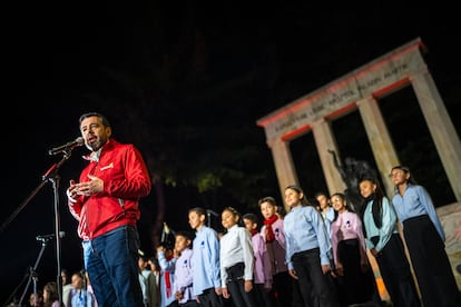 El alcalde de Bogotá, Carlos Fernando Galán, habla durante la reapertura del parque Nacional, el 16 de Diciembre del 2024.