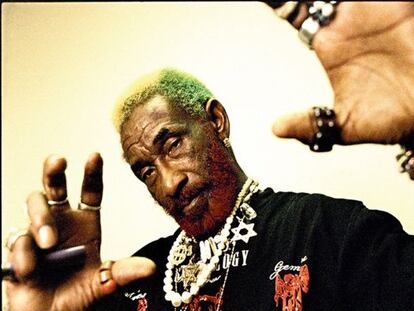 El exc&eacute;ntrico Lee Scratch Perry es el mago que cre&oacute; muchos de los discos capitales que han salido de Jamaica.