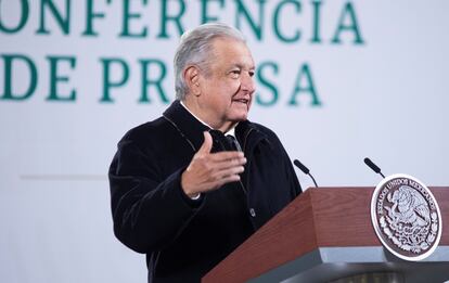 El presidente mexicano, Andrés Manuel López Obrador, durante la rueda de prensa matutina en el Palacio Nacional, este lunes.