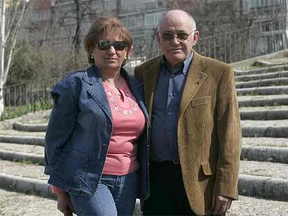 Felisa Borraz y Manuel González Murillo, a la salida del juicio del 11-M.