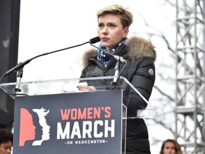Scarlett Johansson en la marcha de las mujeres contra Trump.