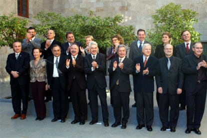 En la imagen, foto de familia tras la toma de posesión en diciembre de 2003.