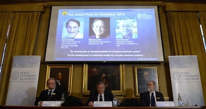El comité de los Nobel anuncia el premio de Química 2013.