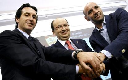 Emery, José Castro y Monchi, tras la renovación del técnico