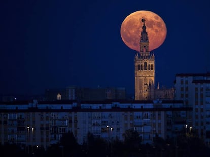 Superluna de Septiembre de 2014. EXIF 640 ISO, 1/200, f4.