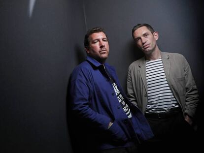 El cantante Joe Goddard y el teclista Owen Clarke, de Hot Chip el pasado miércoles, en un hotel madrileño.