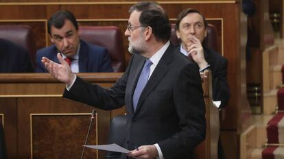 El presidente del Gobierno, Mariano Rajoy, durante la sesión de control en el Congreso.