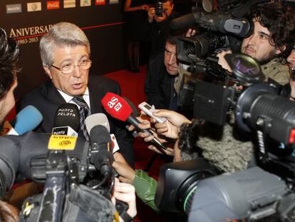 Enrique Cerezo, durante un acto del Atlético.