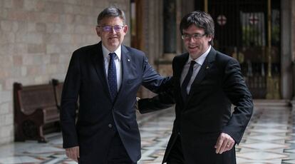 Ximo Puig y Carles Puigdemont, en el Palau de la Generalitat.