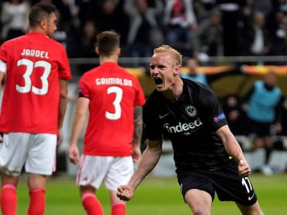 Rode celebra su gol, que eliminó al Benfica en Frankfurt. 