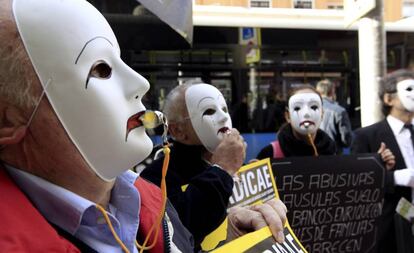 Protesta de afectados por la cláusula suelo, el pasado enero en Madrid.