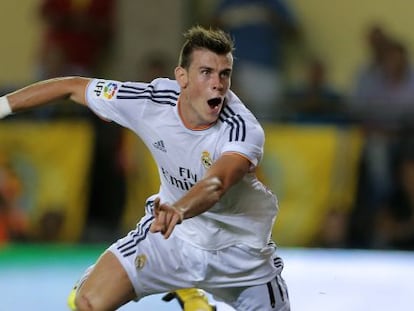 Real Madrid&#039;s Welsh striker Gareth Bale celebrates after scoring during the league match against Villarreal. 