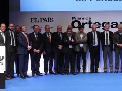 Foto de familia tras la entrega de los Premios Ortega y Gasset en Caixa Forum Madrid