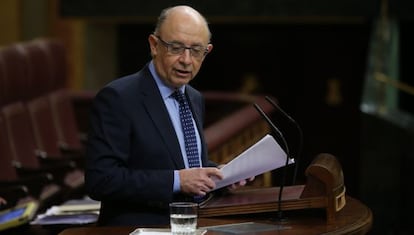 Cristobal Montoro, ministro de Hacienda, en el Congreso