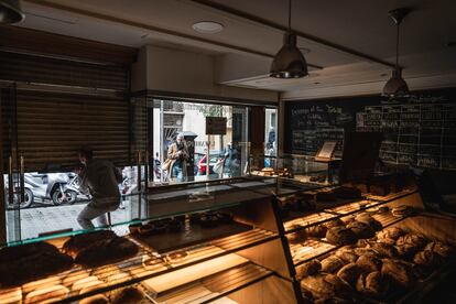 Panadería 'La fabrique' en el barrio de Poble Sec en Barcelona.