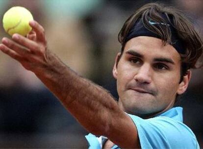 Federer, en un momento del partido ante Rusell