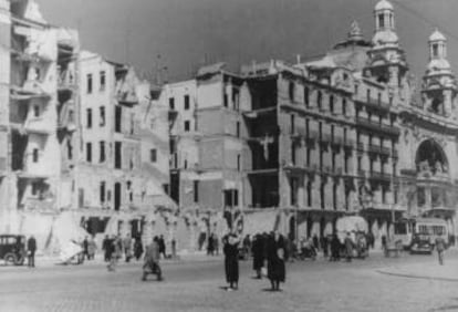 Ruïnes del bombardeig del Coliseum a Barcelona.