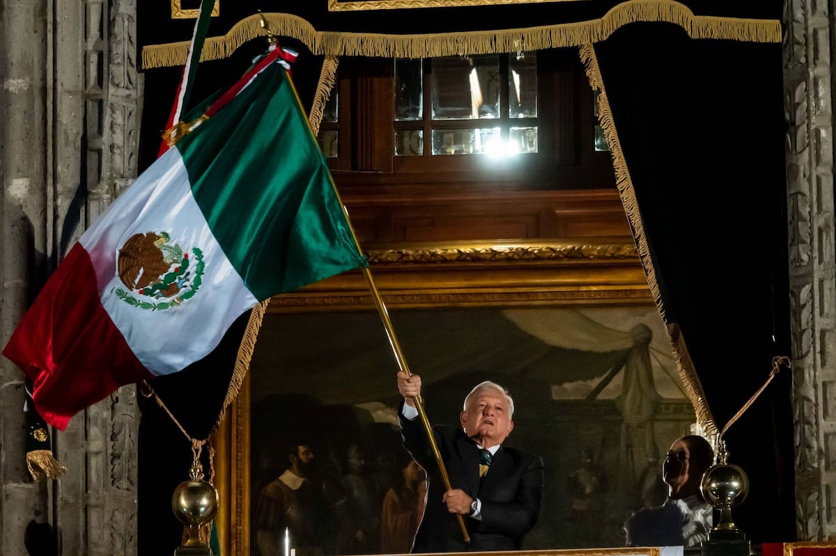 La ceremonia del Grito de Independencia de México desde el Palacio ...