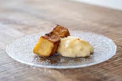 Torrija con crema catalana de vainilla de Arrocería Balear, en Valdebebas, ganadora del premio a la torrija innovadora concedido por ACYRE.