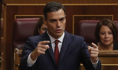 Spain´s Prime Minister Pedro Sanchez speaks during a Government control session at Spanish Parliament, in Madrid, on Wednesday 31, October 2018