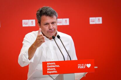 El alcalde de Irún, José Antonio Santano, en un acto de campaña en 2019 en San Sebastián.