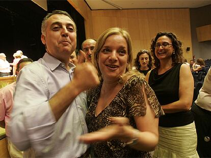 Roque Moreno y Etelvina Andreu, ayer, tras la votación.